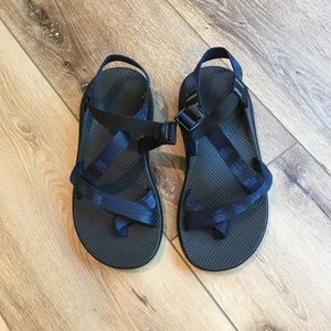 Men’s Chacos Size 10